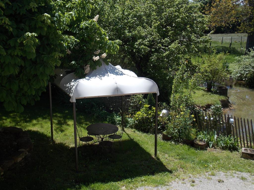 A La Mare Du Vieux Chene Bed & Breakfast Bellegarde-Poussieu Dış mekan fotoğraf